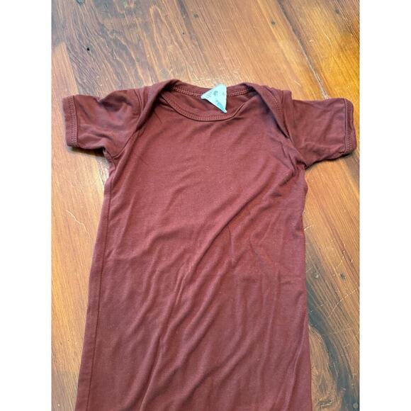 Kate Quinn short sleeve romper unisex 3-6 months EUC - Picture 5 of 6